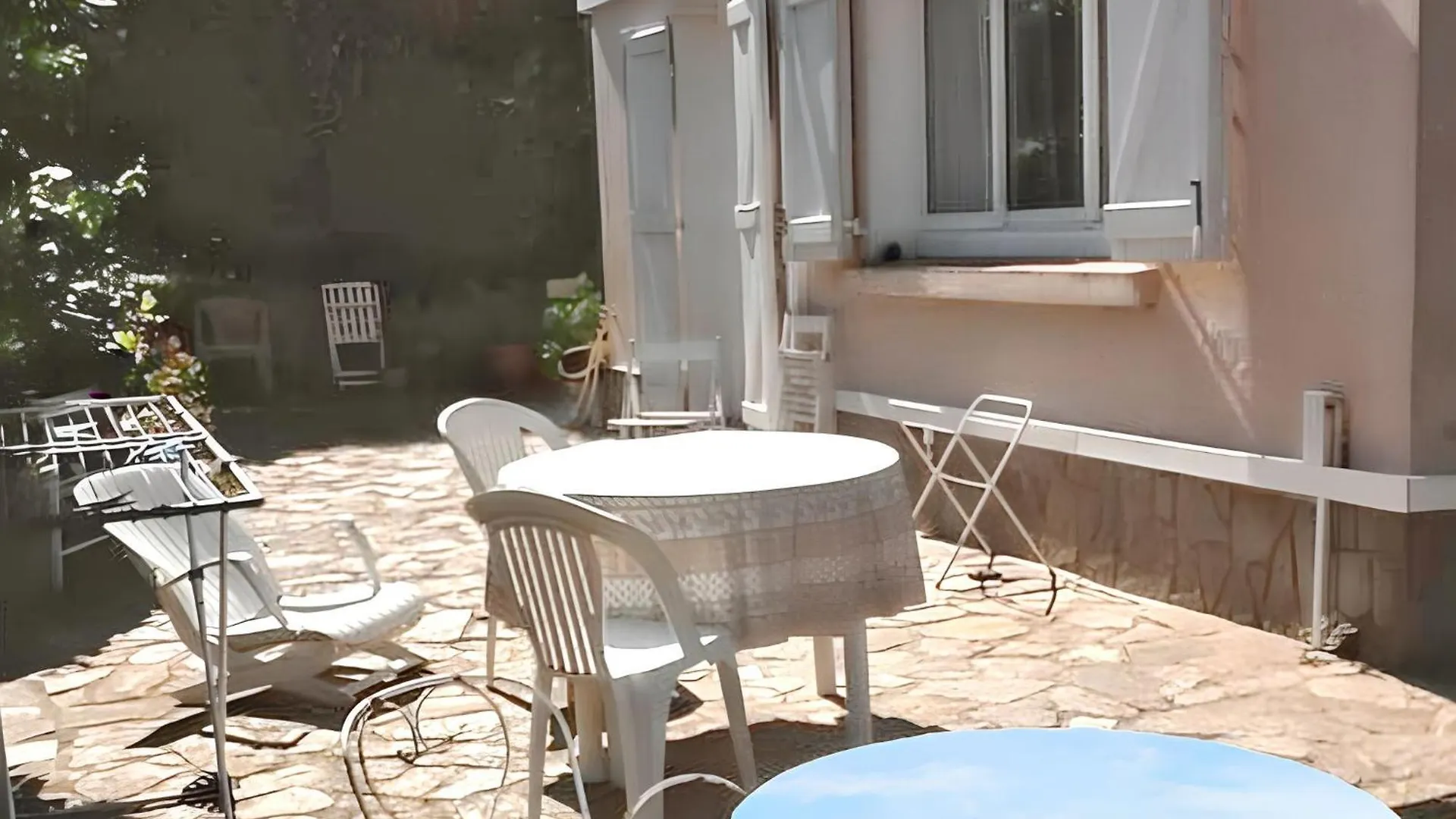 Apartment Appartement Confortable A Hyeres Avec Terrasse